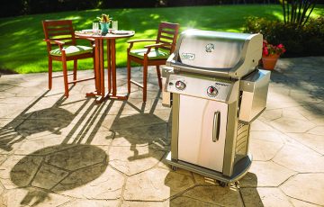 Cast iron vs. stainless steel grill