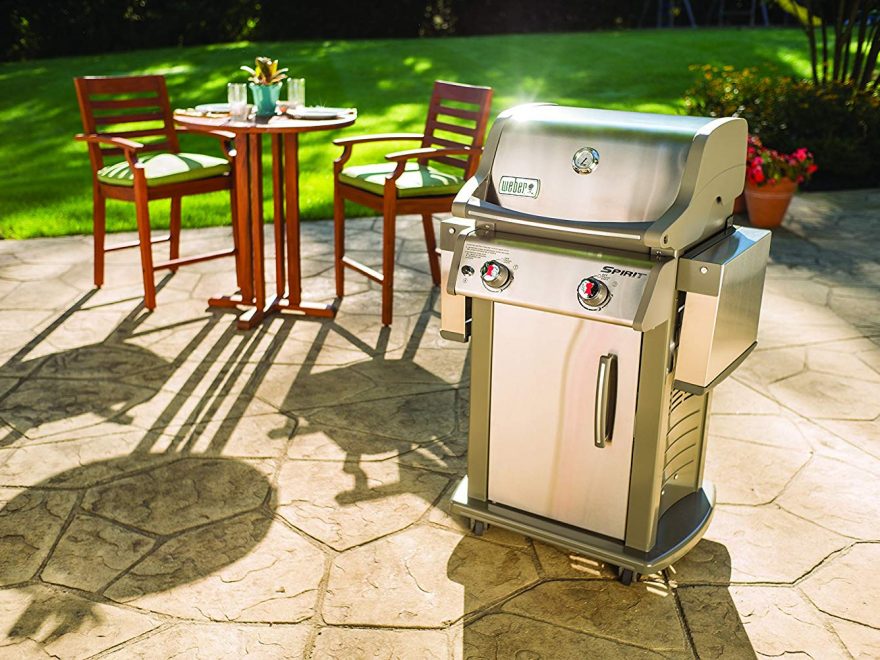 Cast iron vs. stainless steel grill